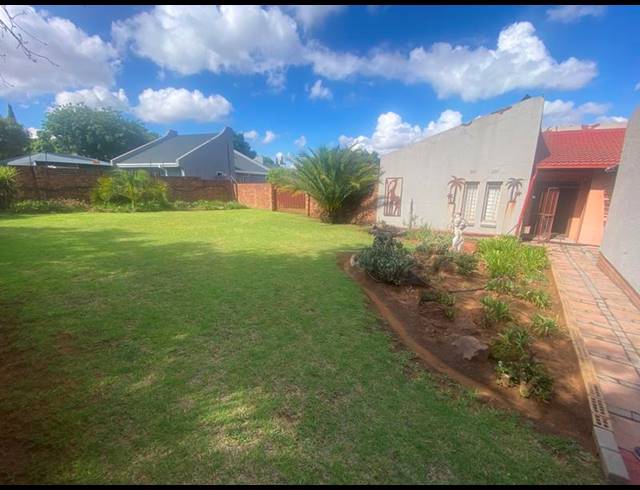 4 BEDROOM HOUSE FOR SALE IN GHOLFSIG